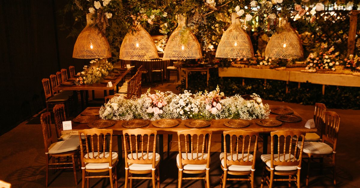 Factors to Consider When Hiring Installation Services for Event Tents